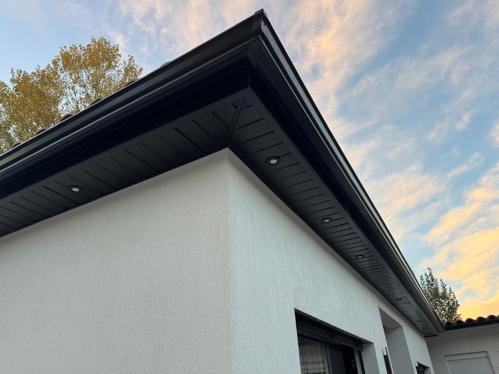 Sous-faces aluminium habillage sous-toiture