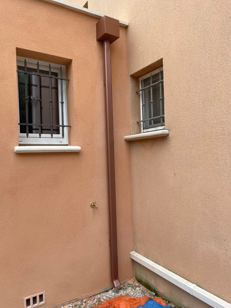 Boite à eau couleur cuivre